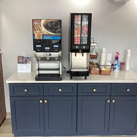 Super 8 By Wyndham Baltimore Northwest